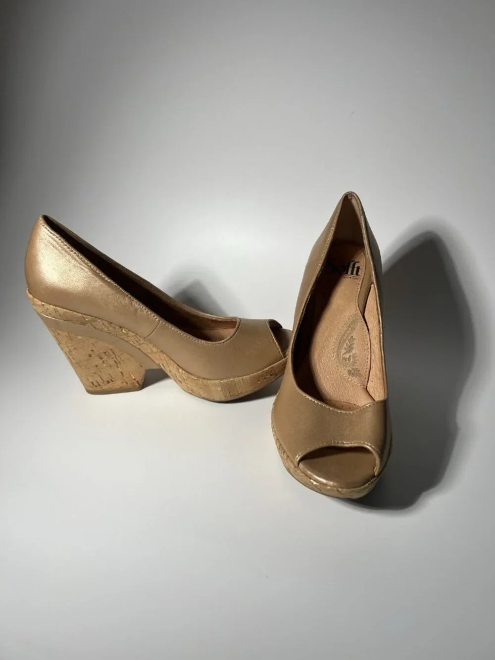 Sofft Olivia Bronze Leather Peep Toe Cork Wedge Pumps Women’s Size 7M